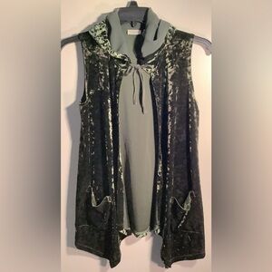LOGO by Lori Goldstein Cape Hoodie Vest Jade Green Crushed Velvet Poly Blend